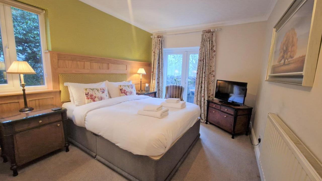 Ambleside Manor - Vegetarian B&B ภายนอก รูปภาพ