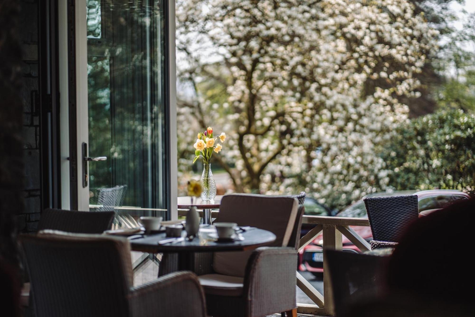 Ambleside Manor - Vegetarian B&B ภายนอก รูปภาพ